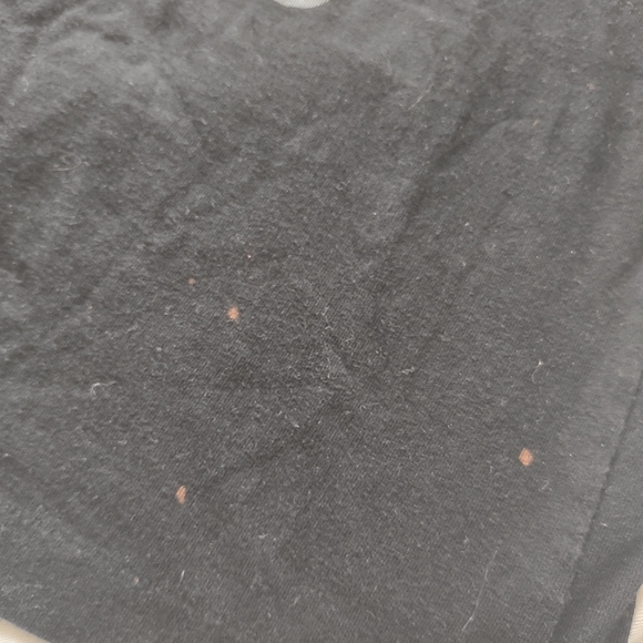 KAWS x Uniqlo x Peanuts Snoopy Skateboarding Tee - Picture 3 of 4